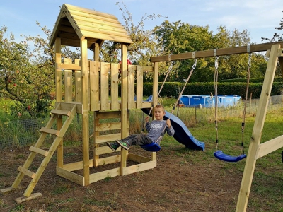 Feedback Wickey MultiFlyer with wooden roof